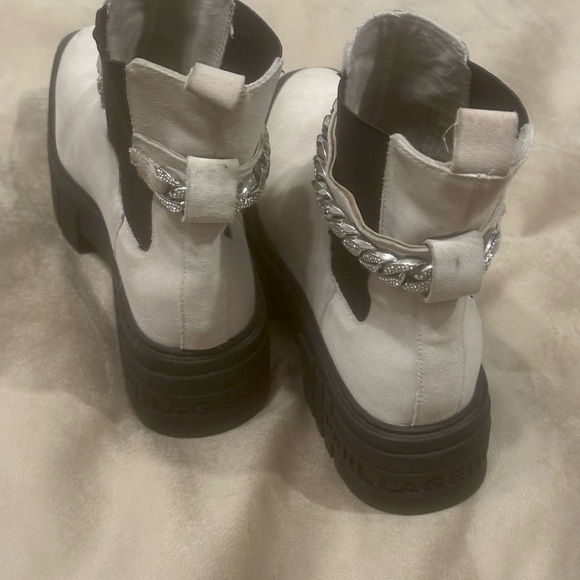 Karl Lagerfeld Paris Suede Chelsea Boots – Chain Ankle Detail, Lug Sole | 7–7.5 - Picture 8 of 16